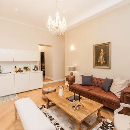Sunlight - Cristal - Old Town Area, 3 Bedrooms, Stunning 尼斯