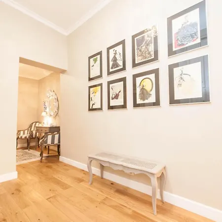 Sunlight - Cristal - Old Town Area, 3 Bedrooms, Stunning 公寓 尼斯